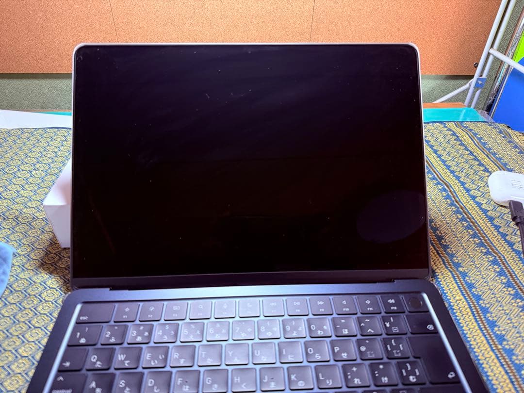 Apple MacBook Air M2 13インチ 美品