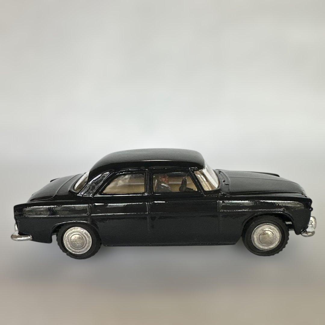 ミニカー ROVER 3LITRE