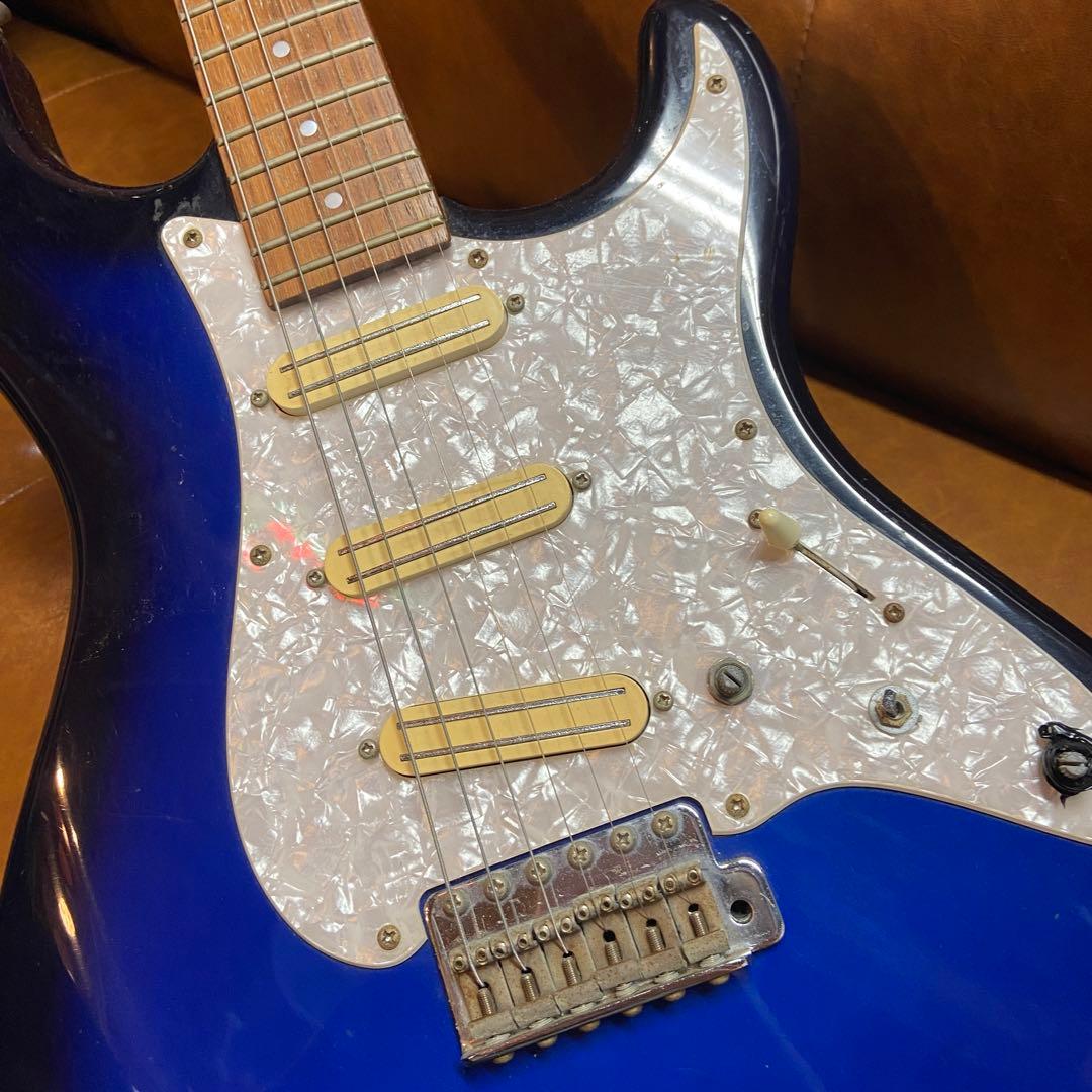 FERNANDES フェルナンデス⭐️エレキギター　ストラトキャスター