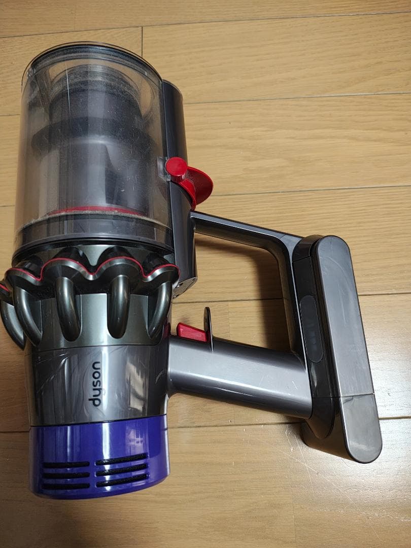 ダイソン★コードレス掃除機★V10本体★ＳV12★バッテリー新品と同等★10