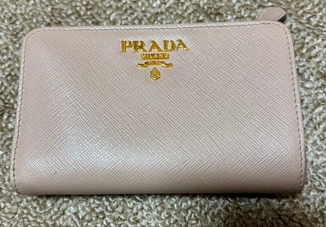 [美品]PRADA サフィアーノメタル 二つ折り財布 1ML225
