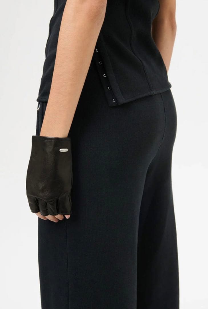 小物 OUR LEGACY MIS MATCH GLOVE BLACK LEATHER