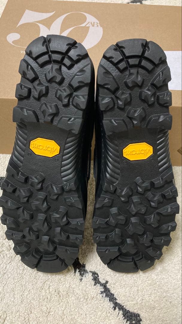 ZARA × VIBRAM ブラックデッキシューズ　美品