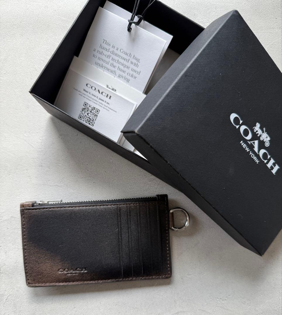 COACH ジップ カードケース・ラブド レザー