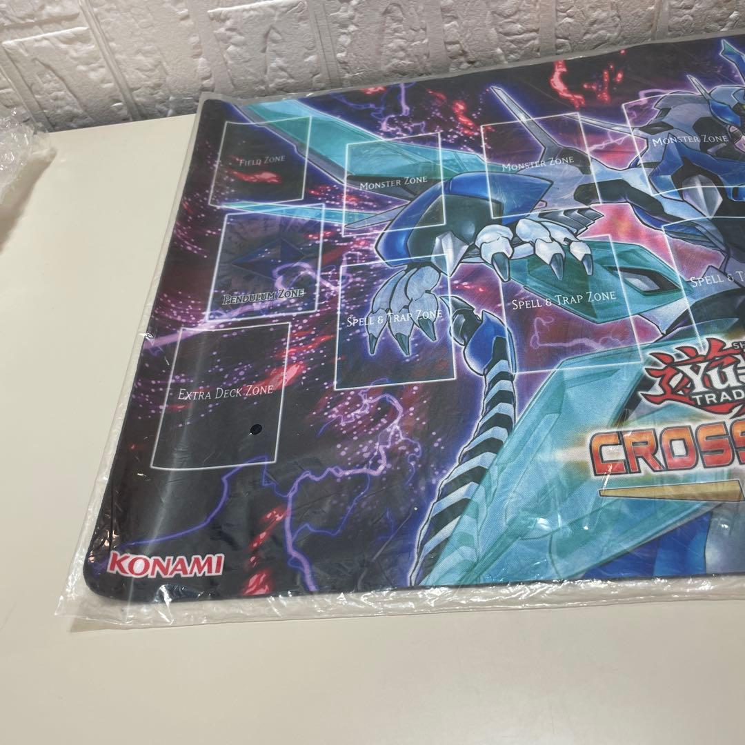 【超希少・未開封】遊戯王 公式 クリアウィングシンクロドラゴン プレイマット