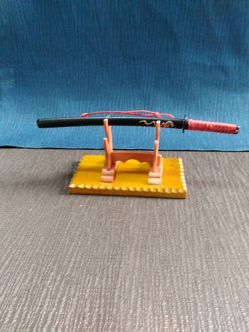 装飾ペーパーナイフ【日本刀型と２本刀掛け】