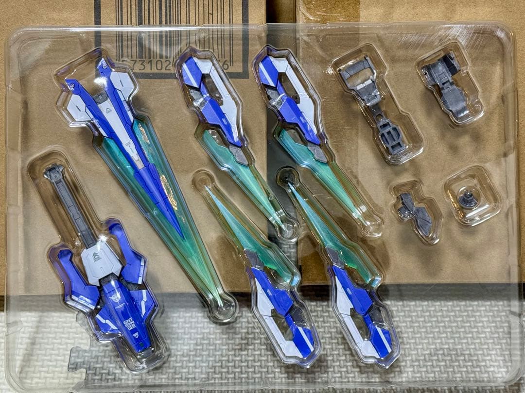 L BUILDダブルオークアンタフルセイバー&オプションセットx3