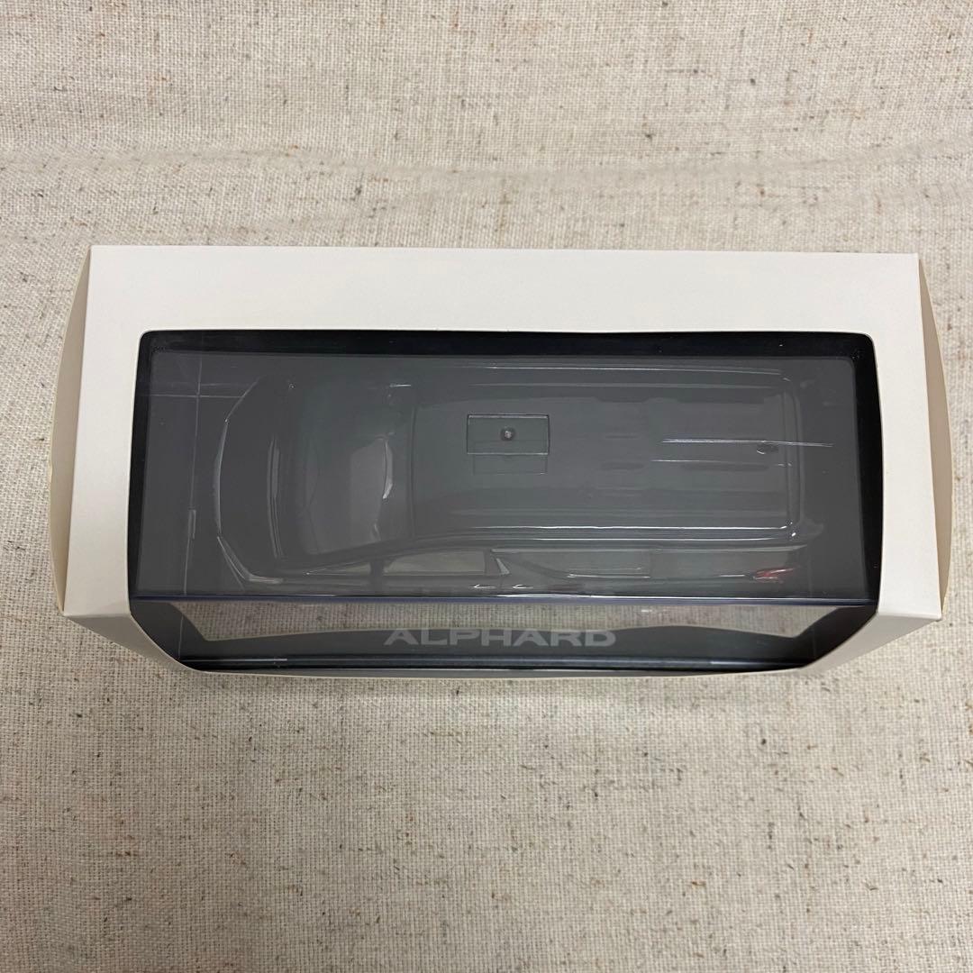 トヨタ　アルファード　後期　1/30スケールダイキャスト製　ブラック　非売品