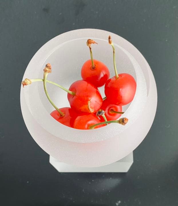 クロイツ 作 工芸ガラス 【白い肖像Ⅰ】 フロステッド サイン入り  オブジェ