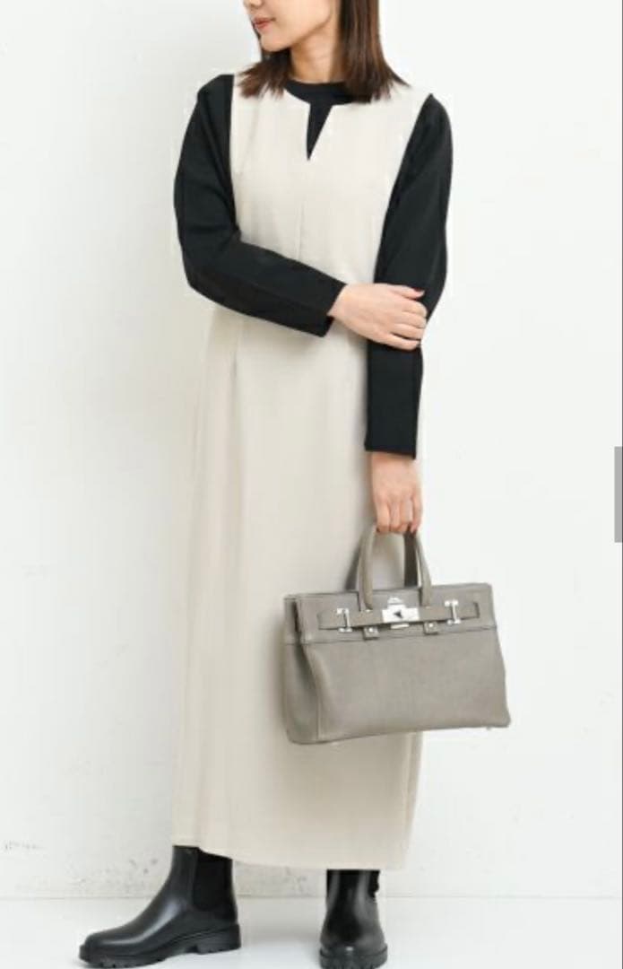 M.U.L. グレー レザーハンドバッグ