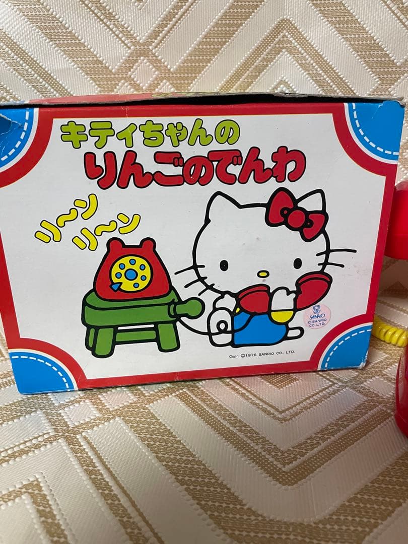 昭和レトロ　東邦化工　サンリオ　ハローキティ　キティちゃん　電話　当時物　希少