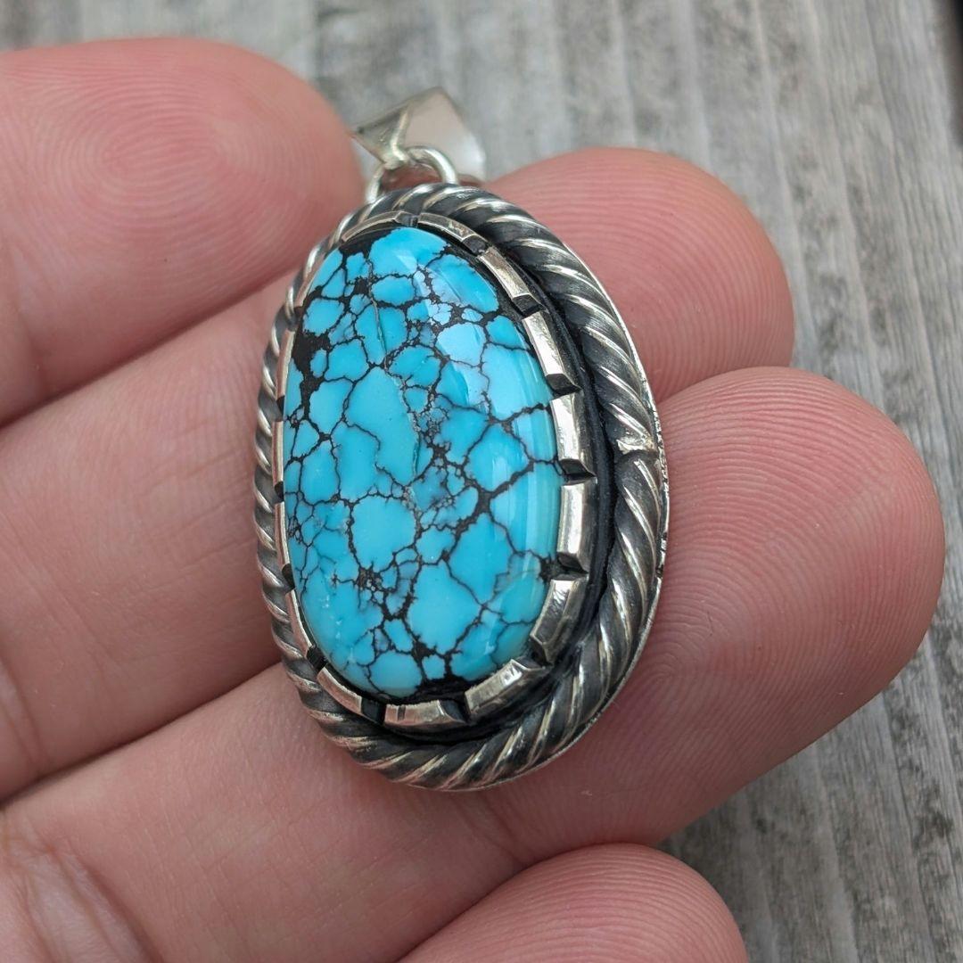 ハンドメイドのターコイズトップ　インディアンジュエリー風　オールハンドメイド！