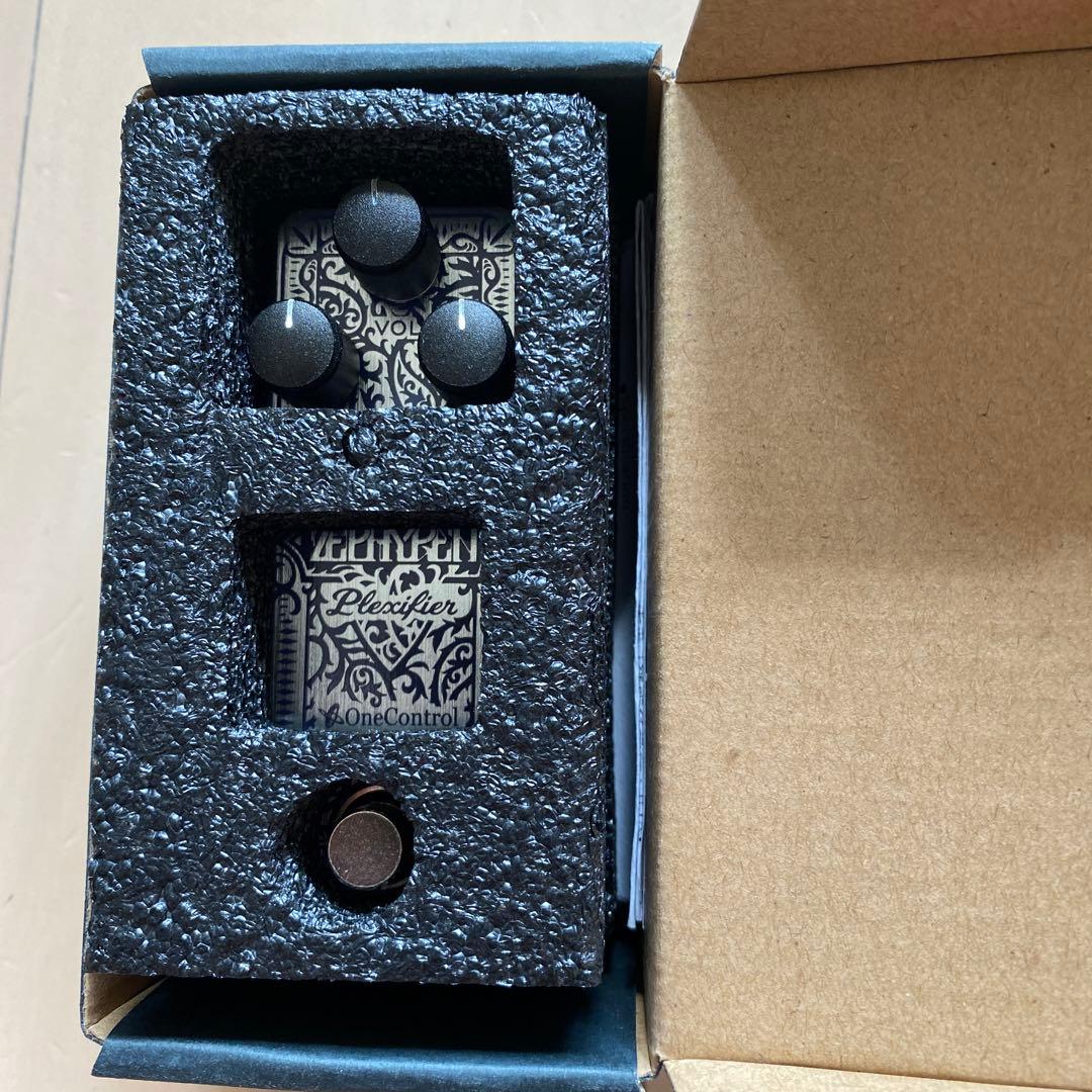 Zephyr Distortion Pedal ギターエフェクター