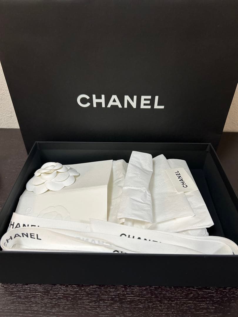 CHANEL シャネル　チェーンバッグ　黒　キャビアスキン
