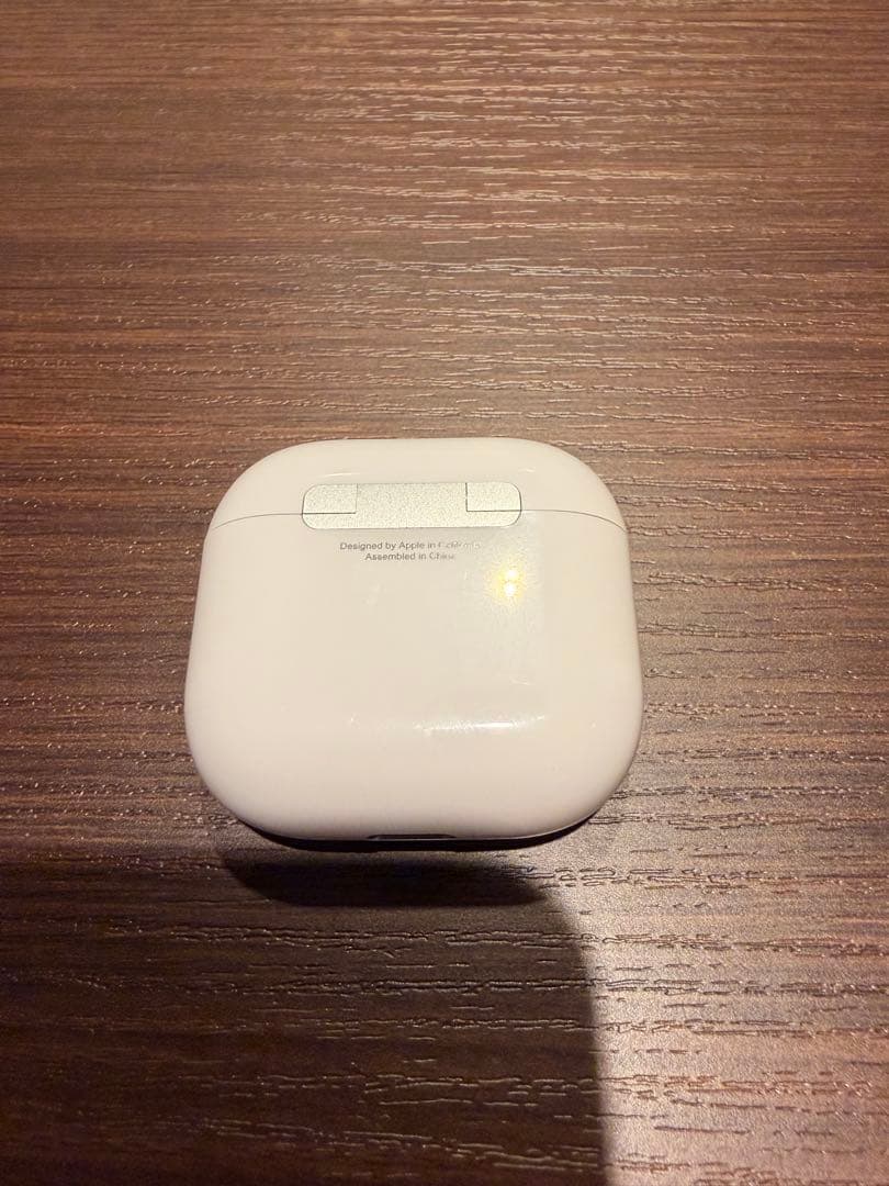 【難あり】apple AirPods4 アクティブノイズキャンセリング搭載モデル