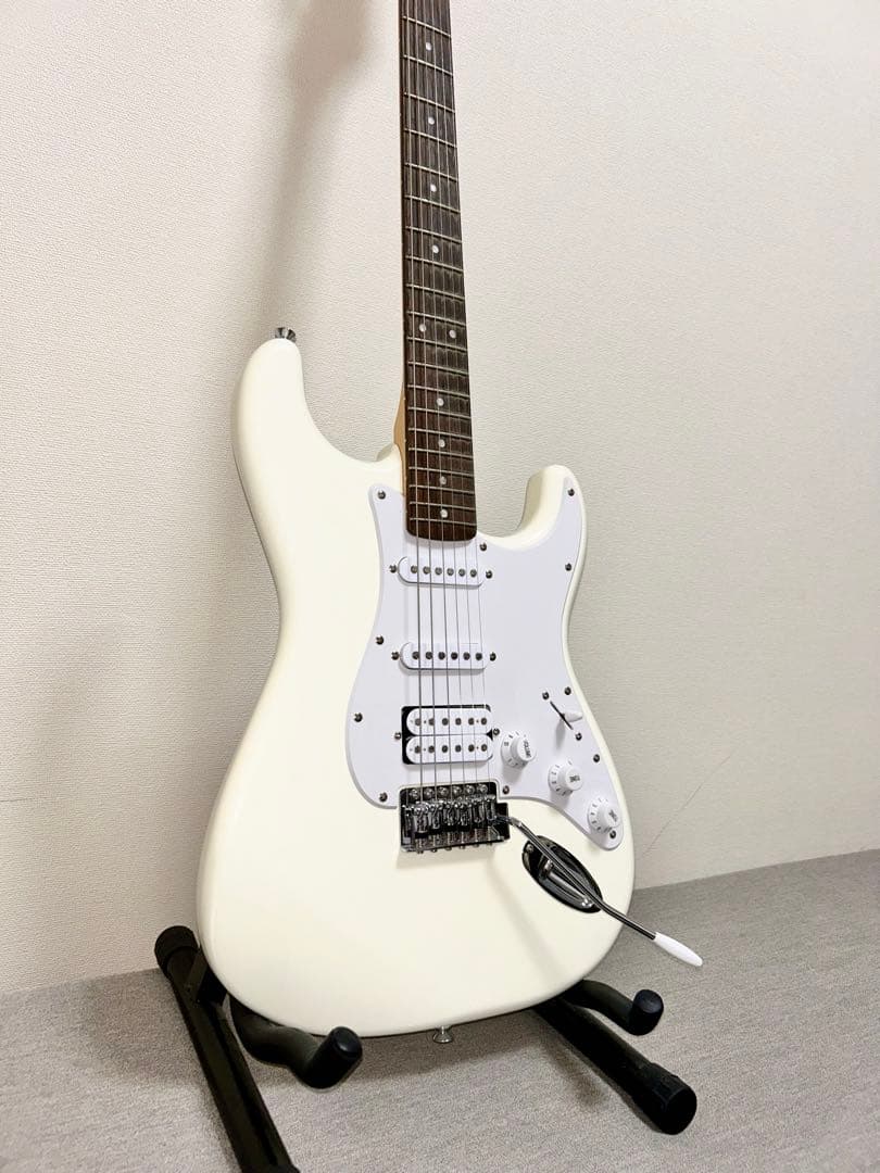 【匿名配送】squier bullet strat / エレキギター ホワイト