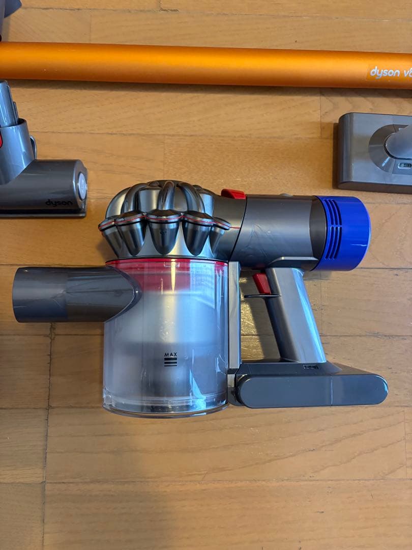 Dyson V8 Fluffy　分解清掃、消耗品全新品交換済み