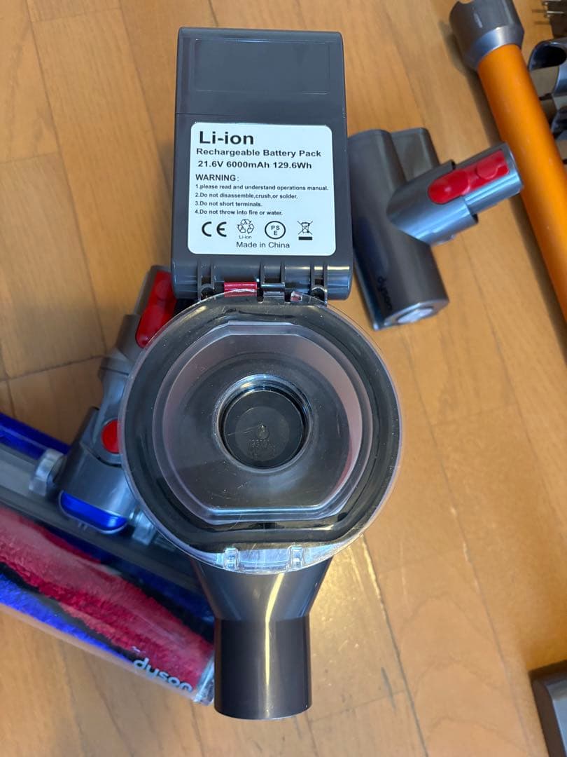 Dyson V8 Fluffy　分解清掃、消耗品全新品交換済み