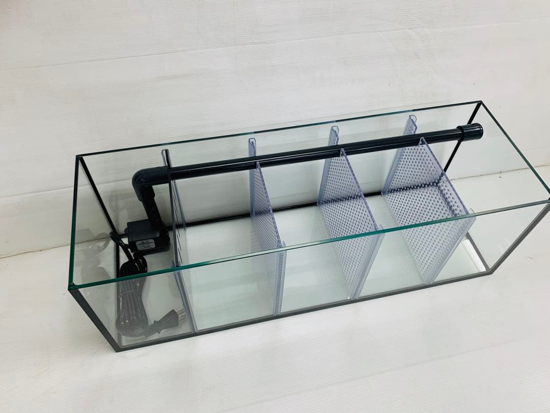 特注ガラス水槽　600×200×200　4室　ブラック　ポンプ付き　未使用