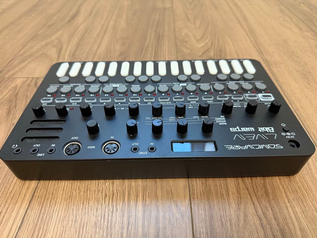 美品SONICWARE LIVEN 8bit warps 8ビットシンセサイザー