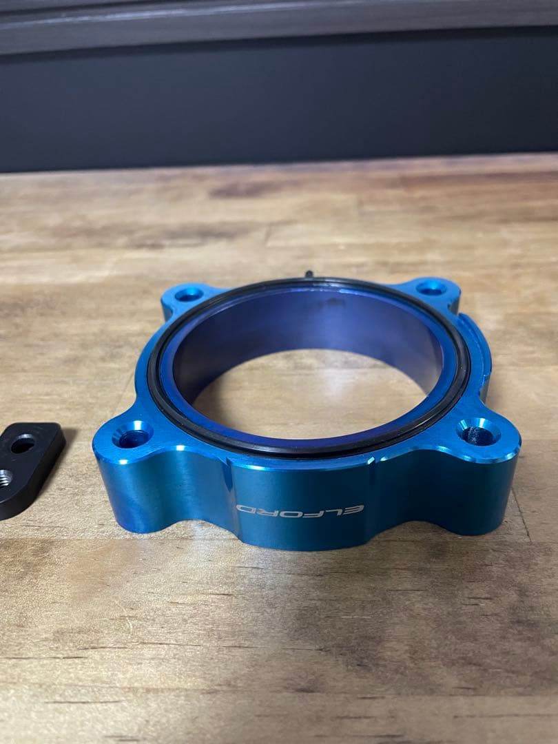 fjクルーザー スロットルスペーサー　1GR-FE用