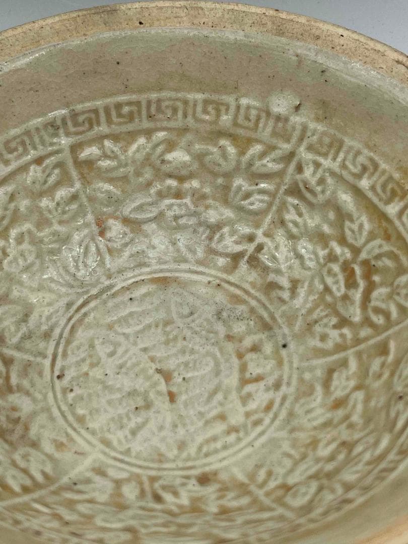 北宋時代　定窯　白釉模印花文茶碗　青磁　【旧家蔵出し】　影青(D-92)