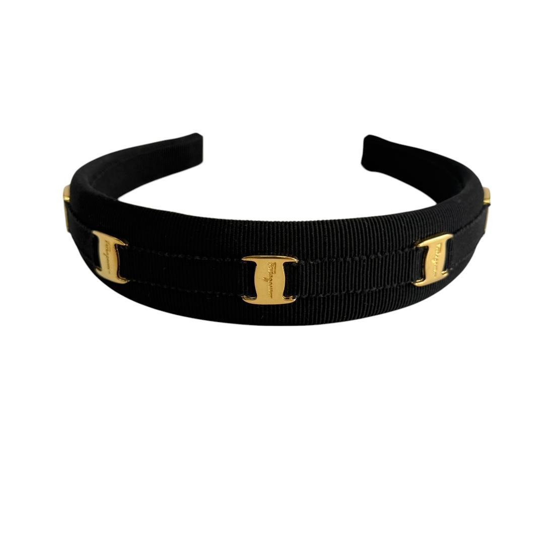 美品 フェラガモ カチューシャ ヴァラ ゴールド金具 ヘアアクセサリー ブラック