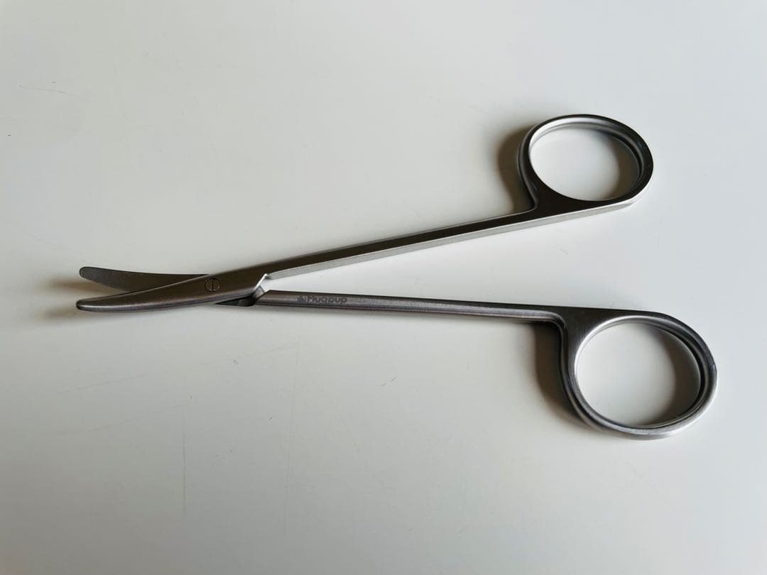 ハグパップ　耳毛切りハサミ（犬猫用) カーブタイプ