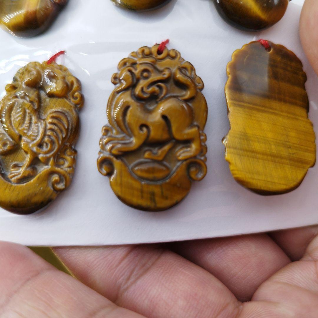 虎目石彫刻十二支ペンダントセット《整理番号:BB050》