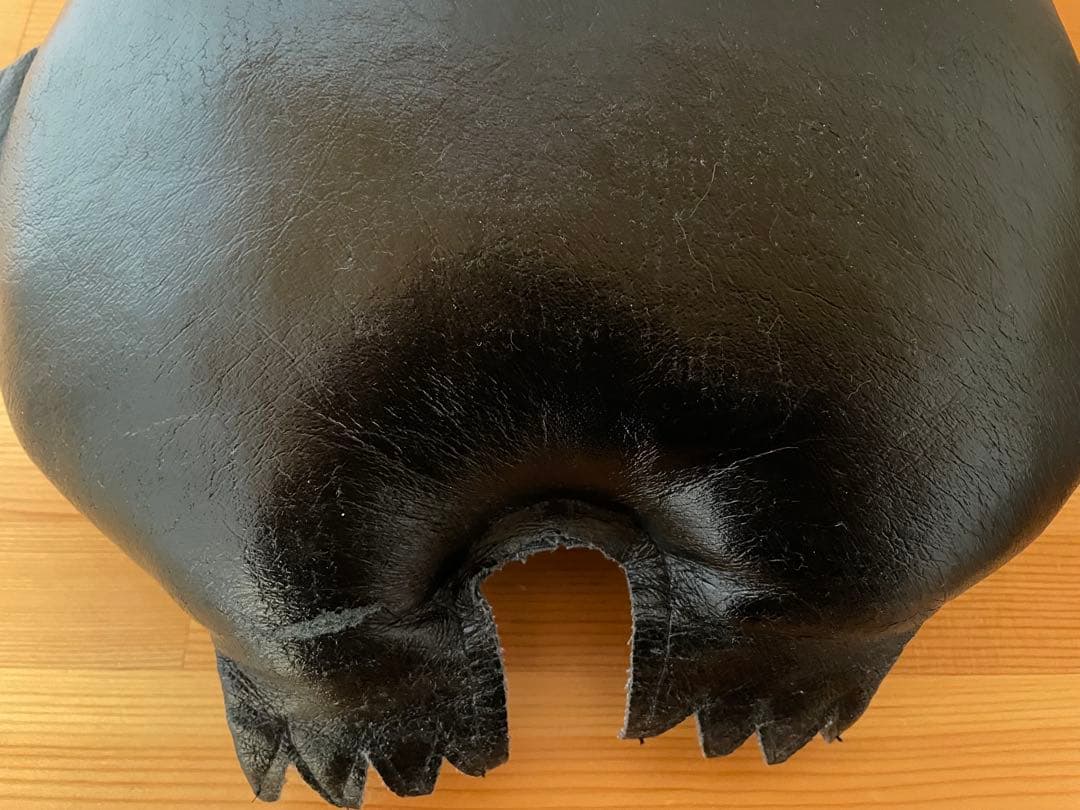 ナウガモンスター　Naugahyde