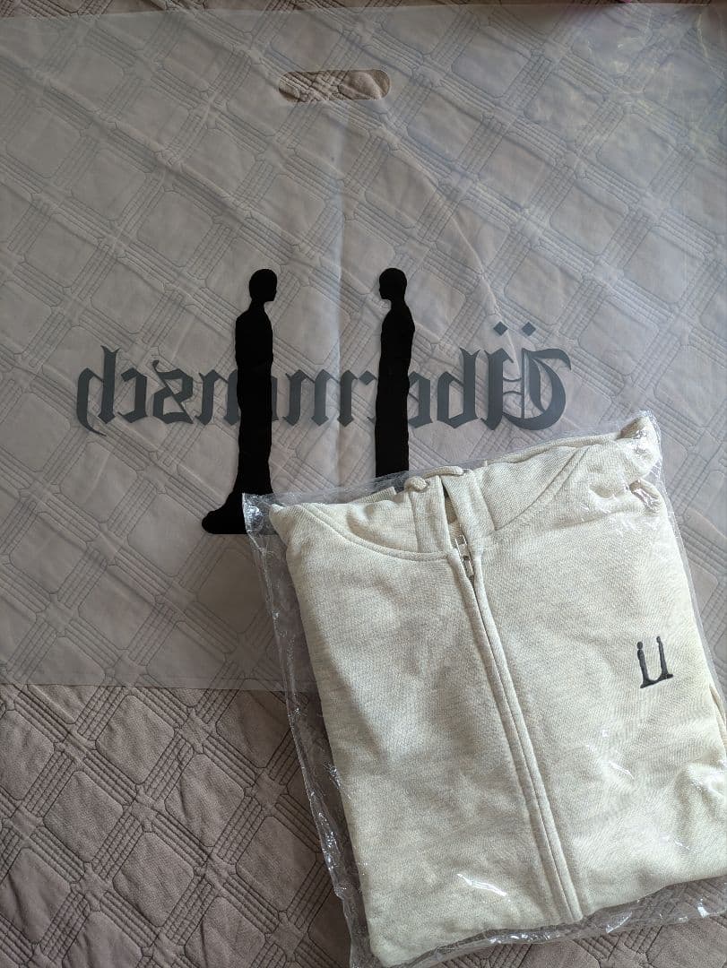 【グルミット様】G-DRAGON ジップパーカー Ubermensch