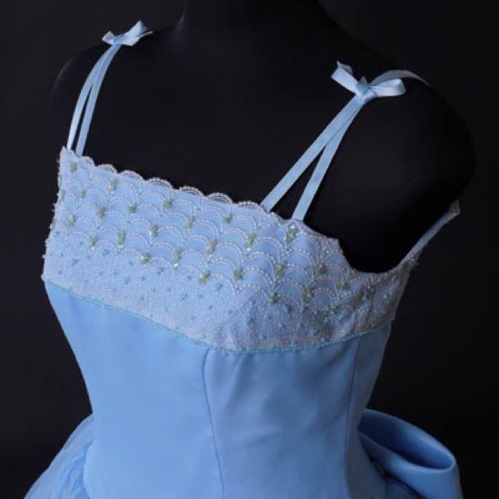 ELLE❤️カラードレス❤️シンデレラブルー