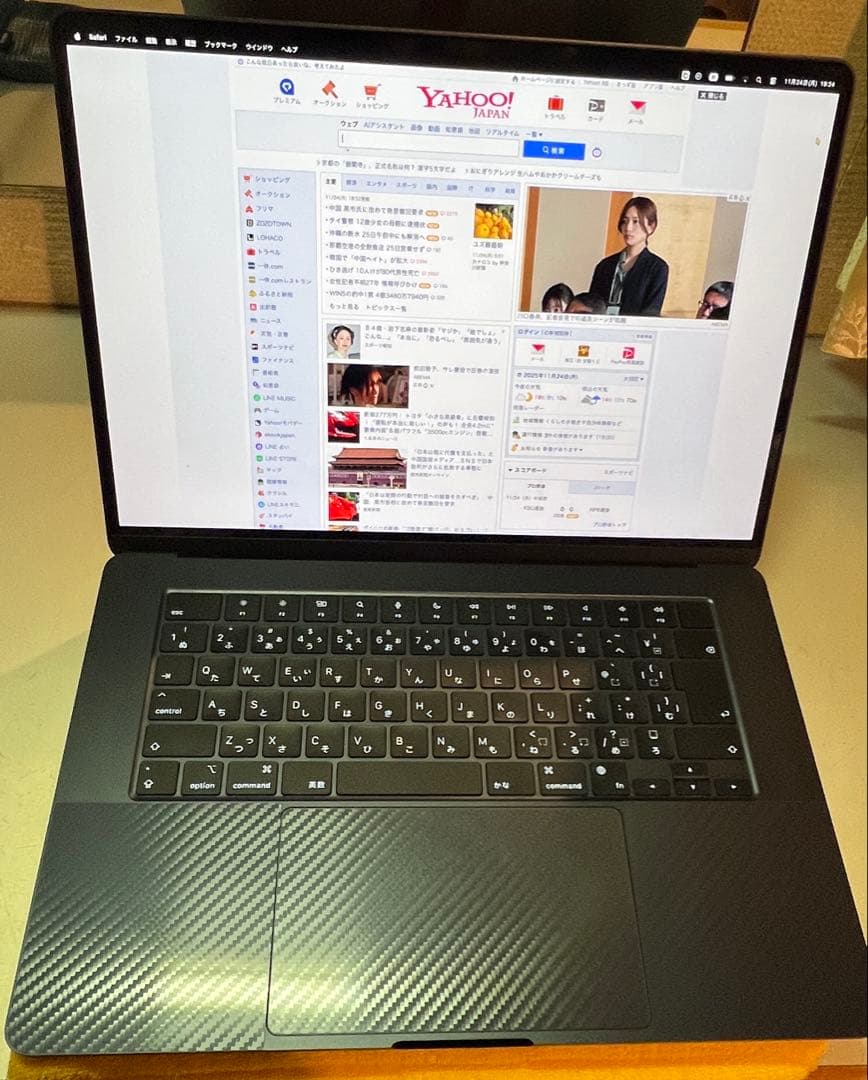 MacBook Air 15インチ MQKW3J/A M2チップ