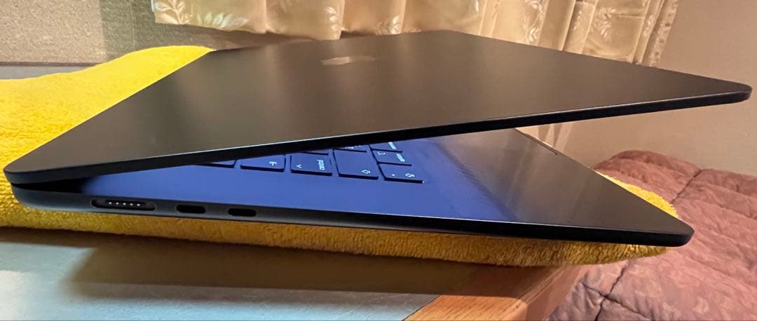 MacBook Air 15インチ MQKW3J/A M2チップ