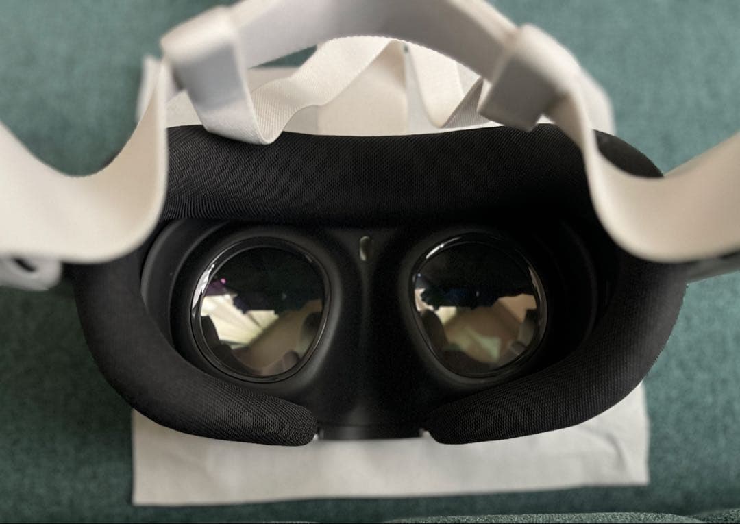  Quest 3 128GB(head strap付き)