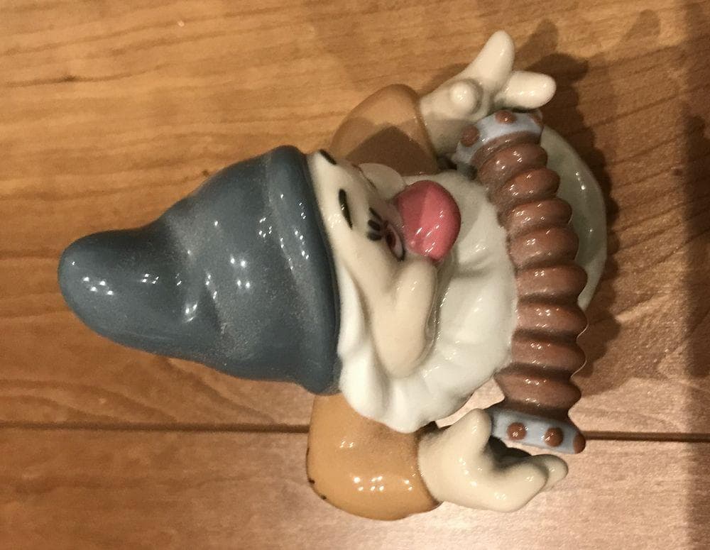 リヤドロ LLADRO バッシュフル 80周年記念作品 白雪姫と7人の小人 美品