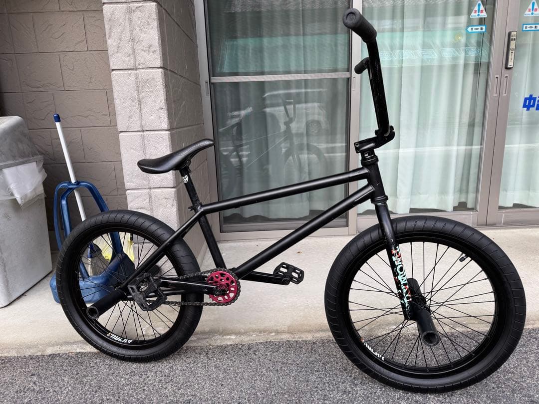 BMX CULT DAK カスタム 20”