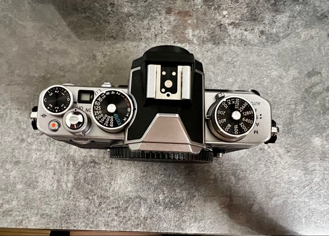 35%引き【1度だけの使用】Zfcレンズキット 付属多数・即撮影OK！