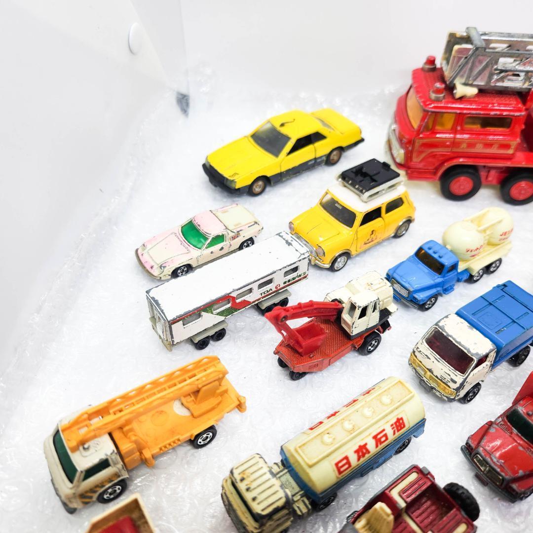 トミカ 日本製 セット トラック ダンプ スカイライン セドリック 消防車等