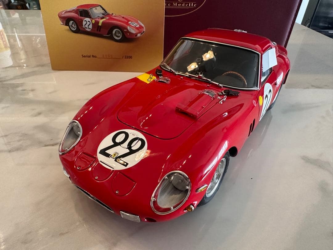 CMC 1/18 フェラーリ 250 GTO #22 ルマン24H 1962