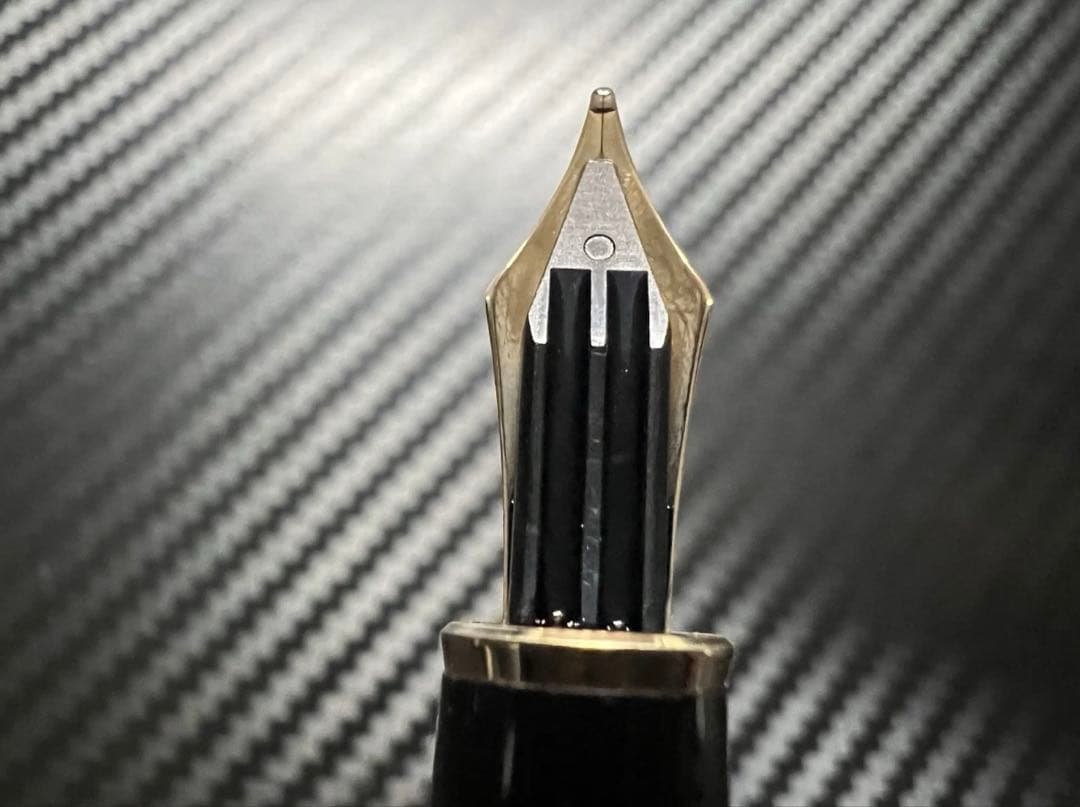 未使用に近い モンブラン 144 ブラック 全金 M 中字 万年筆