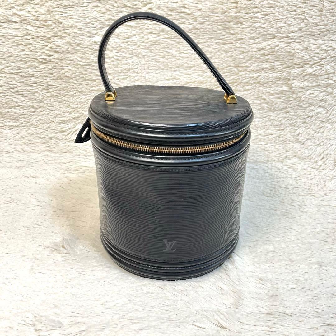 LOUIS VUITTON ルイヴィトン エピ カンヌ　ブラック　黒