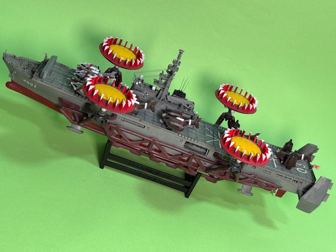 エヴァンゲリオン〝クレーディト空中母艦〟（1/350）