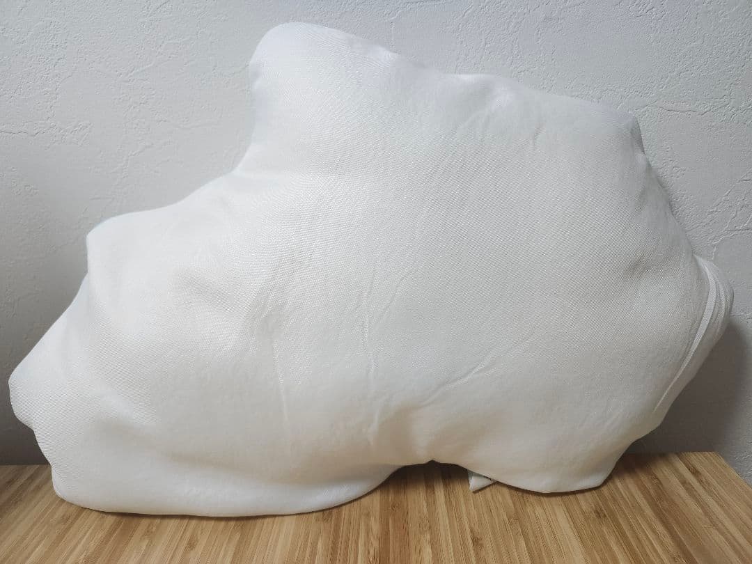 メイドインアビス ナナチファプタダイカットクッション