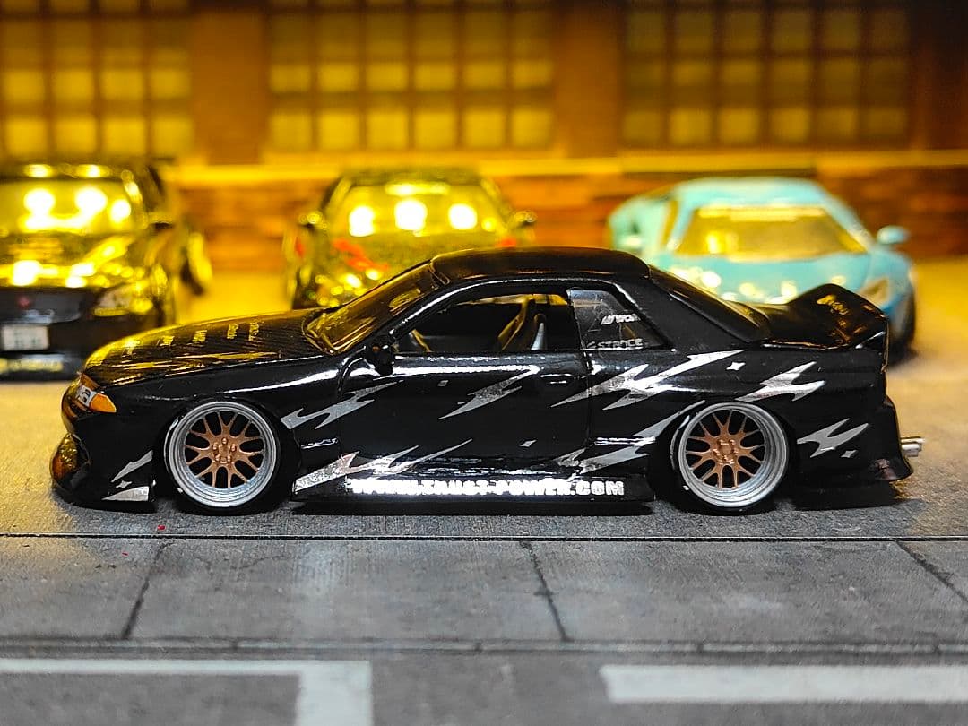 ホットウィールカスタム 日産 GTR R32 フルエアロ ☆深リム☆トミカ改造☆