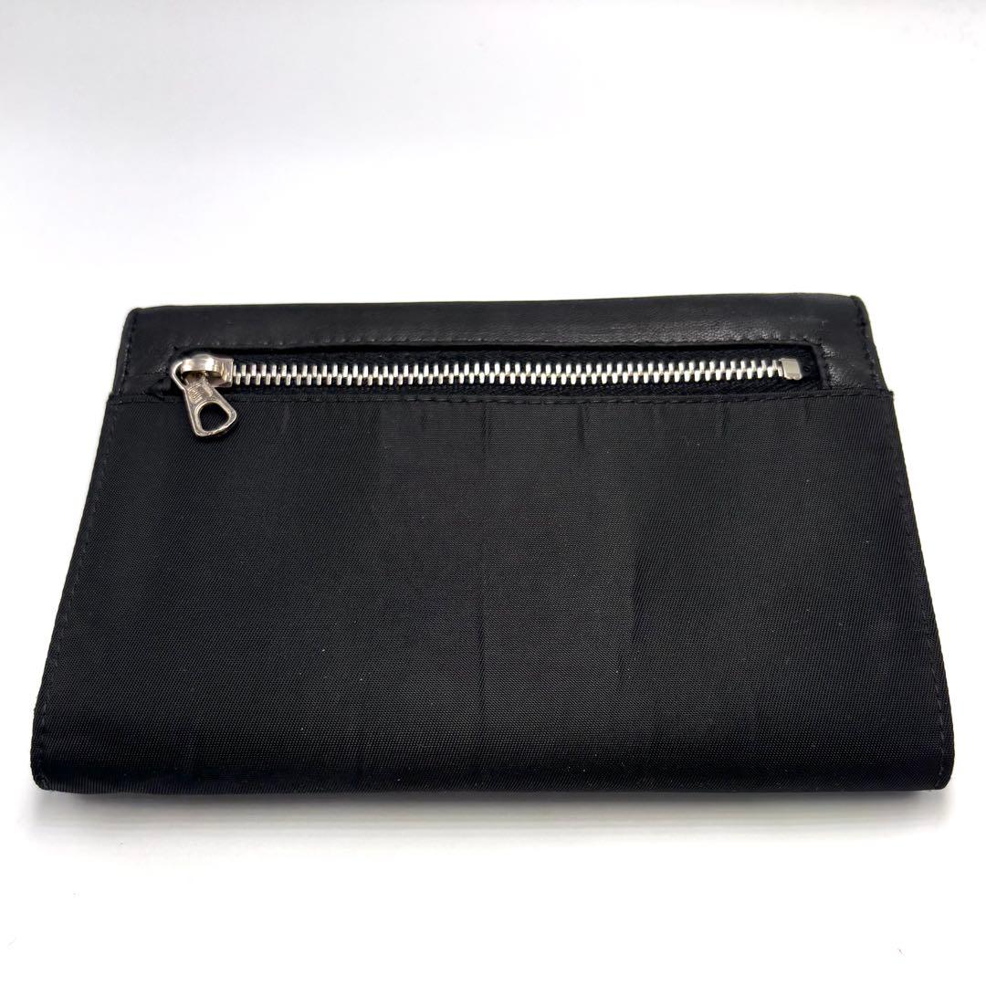 美品　プラダ　ナイロン/レザーブラック三つ折り財布　三角ロゴ　レディース　メンズ