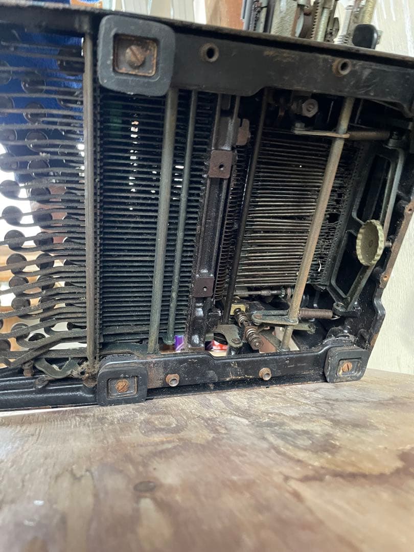 アンティーク　ヴィンテージ タイプライター