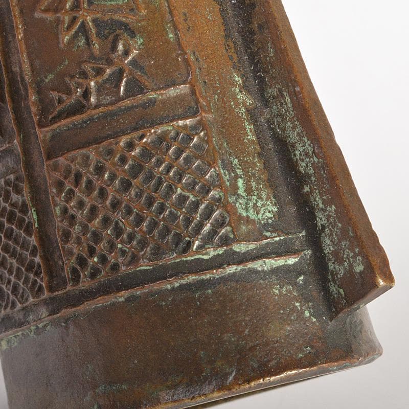 高岡銅器　古賀忠雄　鋳銅　卓鈴　置物　共箱　N　5946