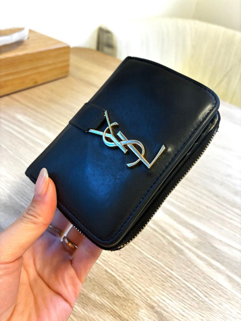 YSL ブラック 二つ折り財布♡※写真追加しました！擦れご確認ください
