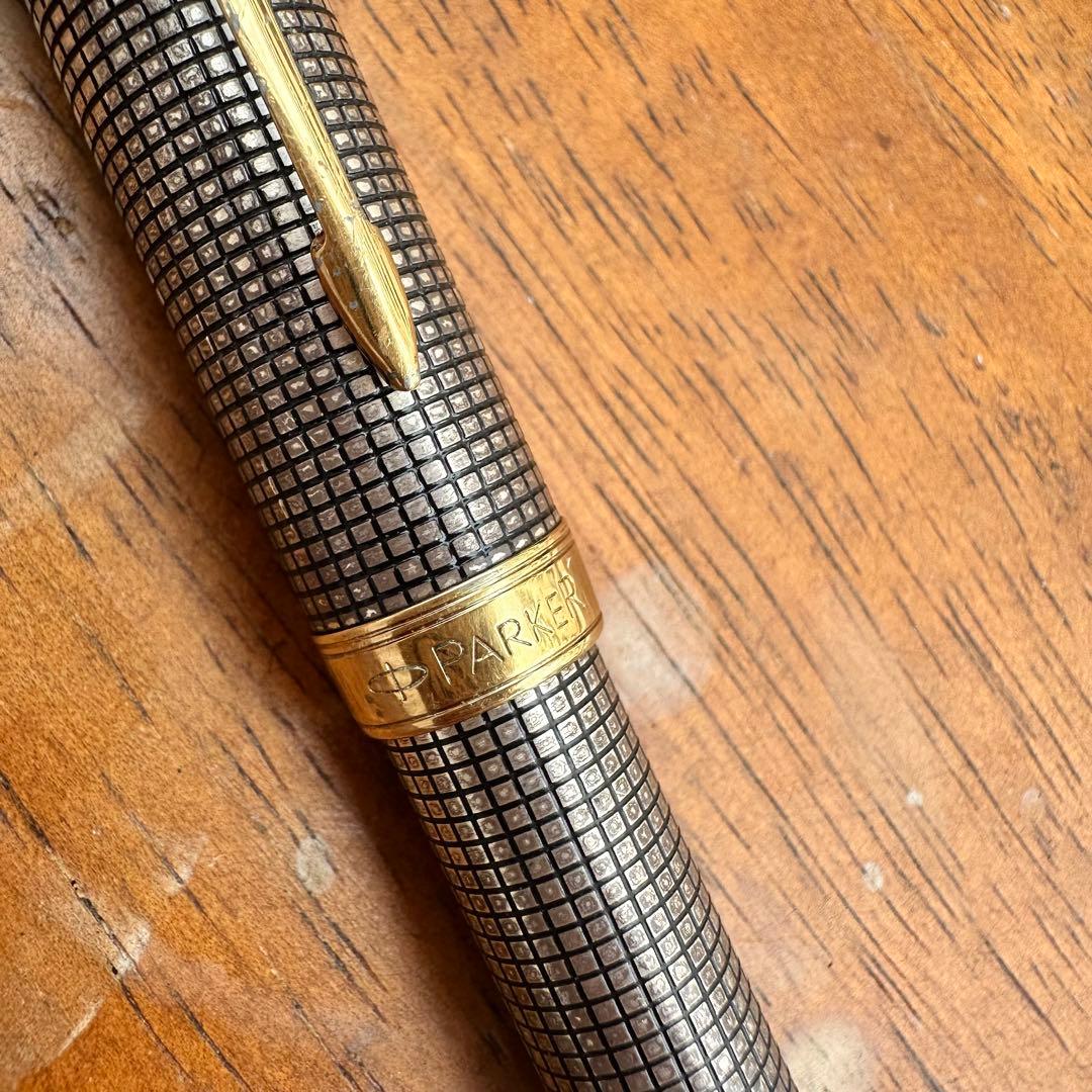 Parker パーカー　万年筆　格子柄　ペン先750